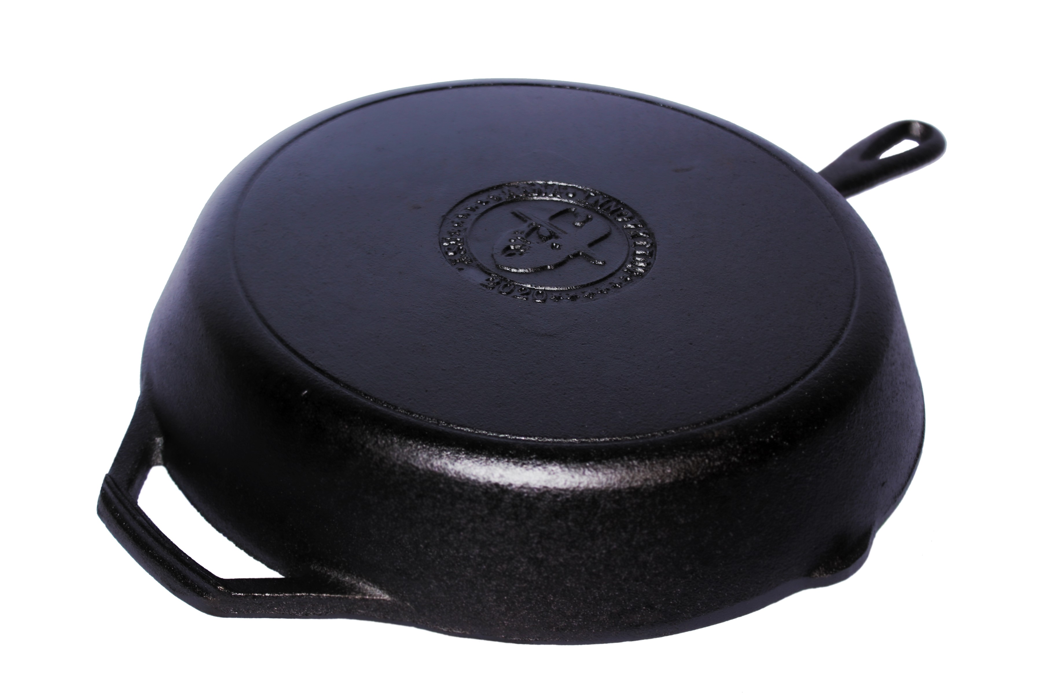 Classic 12" Pre-Seasoned Cast Iron Skillet image 2